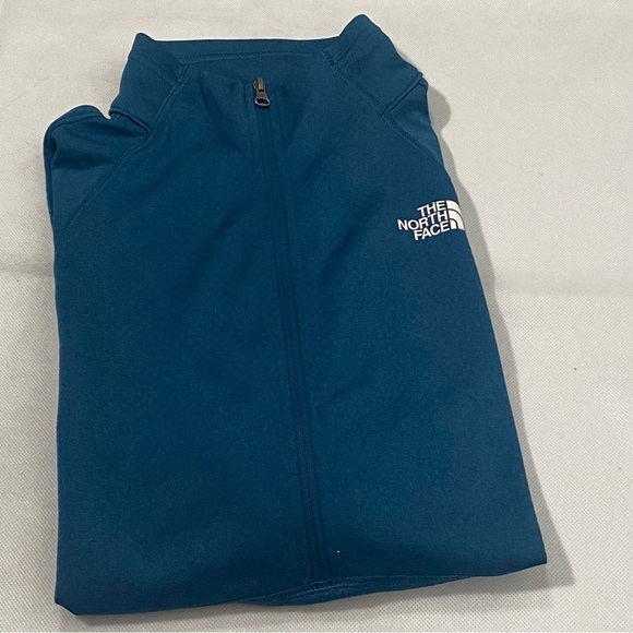 North Face 1/2 Zip Lightweight Pullover
Women's. Size M - Picture 7 of 8